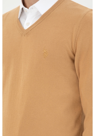 U.S. Polo Assn. Erkek Slim Fit V Yaka Camel Basic Kazak 50294764-VR015