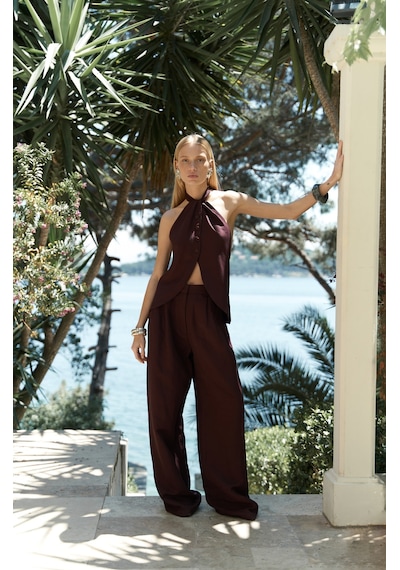 Mai Collection Mai Studios Co. Prasetsah Bağlamalı Bordo Crop Pantolon Takım Bordo Mai Collection Mai Studios Co. Prasetsah Bağlamalı Bordo Crop Pantolon Takım Bordo