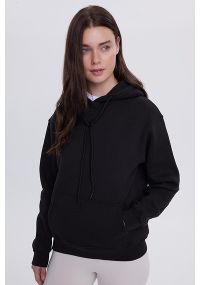 Tudors Kadın Relax Fit Rahat Kesim Pamuklu Kapüşonlu Kanguru Cepli Siyah Sweatshirt-39933 SiYAH Tudors Kadın Relax Fit Rahat Kesim Pamuklu Kapüşonlu Kanguru Cepli Siyah Sweatshirt-39933 SiYAH