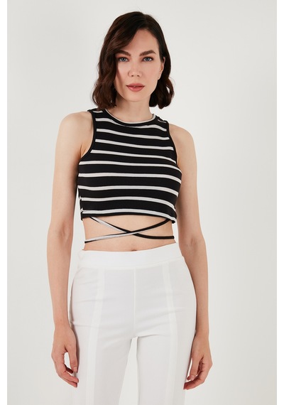 Lela Çizgili Slim Fit Bağlama Detaylı Bayan Crop 5865715 Siyah-Beyaz