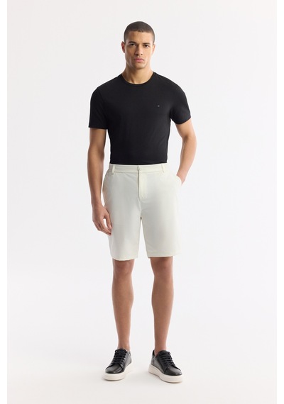 Avva Erkek Kırık Beyaz Beli Lastikli Bi-stretch Teknik Kumaş Relaxed Fit Şort A51y3712