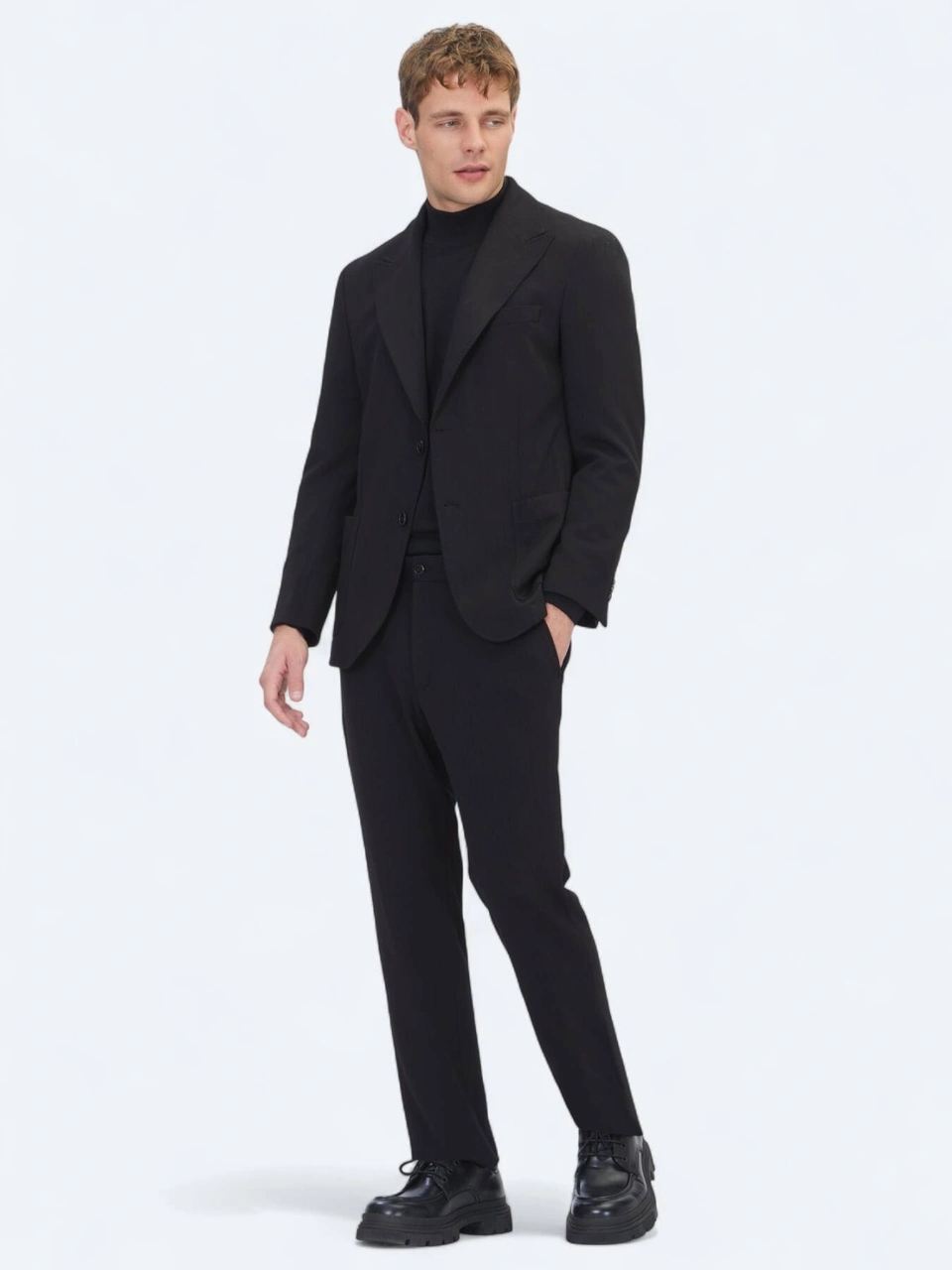 Kip Siyah Çizgili Modern Fit Örme Takım Elbise Siyah Kip Siyah Çizgili Modern Fit Örme Takım Elbise Siyah