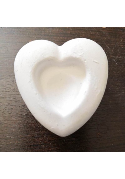 10 Adet Kuşlar İçin Birevcil Kalpli Gaga Taşı (Kutusuz) 5x5x2 cm
