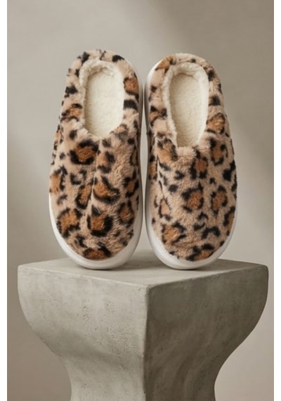 Unisex Hafif Ve Yumuşak Peluş Kaymaz Taban Anne Çocuk Misafir Leopar Desenli Ev Terliği 5808 Kahverengi Unisex Hafif Ve Yumuşak Peluş Kaymaz Taban Anne Çocuk Misafir Leopar Desenli Ev Terliği 5808 Kahverengi