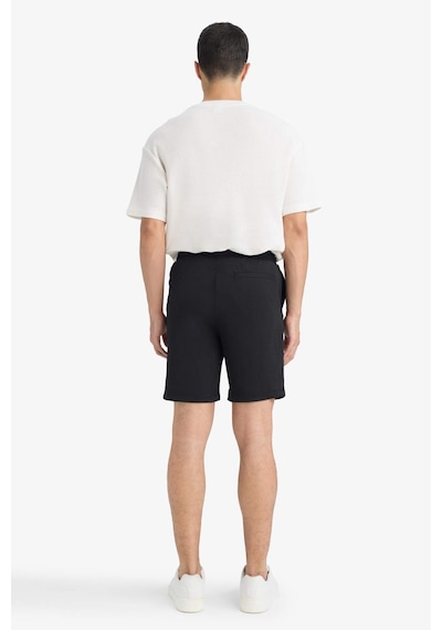 DeFacto Regular Fit Her Yöne Esneyen Krinkıl Bermuda Şort E0980AX25SMBK81