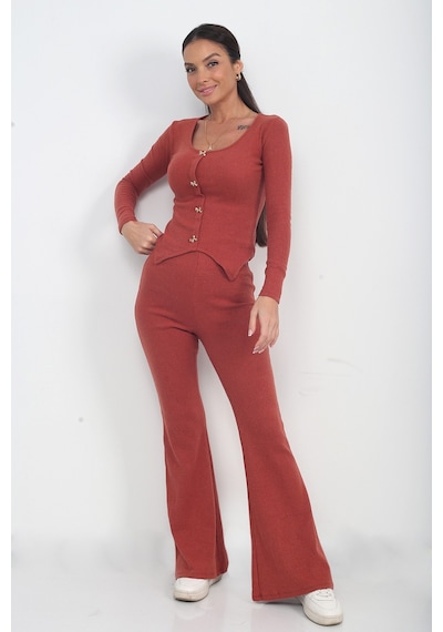 By Saygı Kadın Gold Düğmeli Uzun Kollu Bluz Beli Lastikli İspanyol Paça Pantolon 2'li Takım Tarçın By Saygı Kadın Gold Düğmeli Uzun Kollu Bluz Beli Lastikli İspanyol Paça Pantolon 2'li Takım Tarçın
