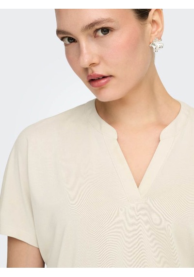 Only Onlfree Bej Kadın T-shirt 15368562 Bej