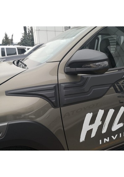 Toyota Hilux 2015-2020 Yıl Aralığı Uyumlu Yarasa Kapı Kaplama 4 Parça
