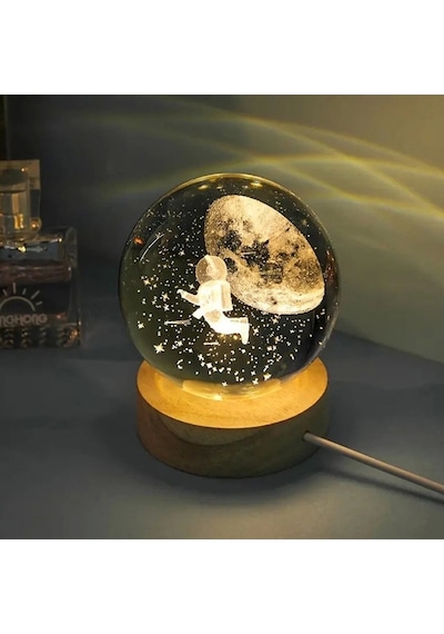Işıklı Dekoratif Usb Li Cam Küre Uçan Astronot Çok Renkli