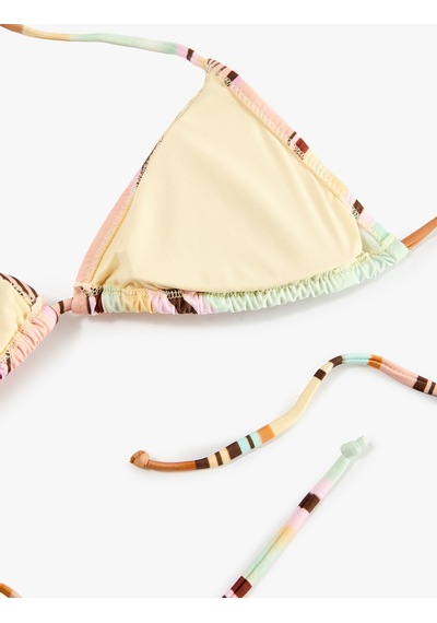 Koton Koton X Şahika Ercümen - Boyundan Bağlamalı Çizgili Üçgen Bikini Üstü Sarı Çizgili 6sak10283mm Koton Koton X Şahika Ercümen - Boyundan Bağlamalı Çizgili Üçgen Bikini Üstü Sarı Çizgili 6sak10283mm