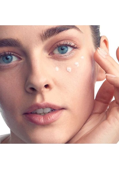 Novage Skinrelief Göz Bölgesini Anında Yatıştıran Ve Rahatlatan Göz Kremi