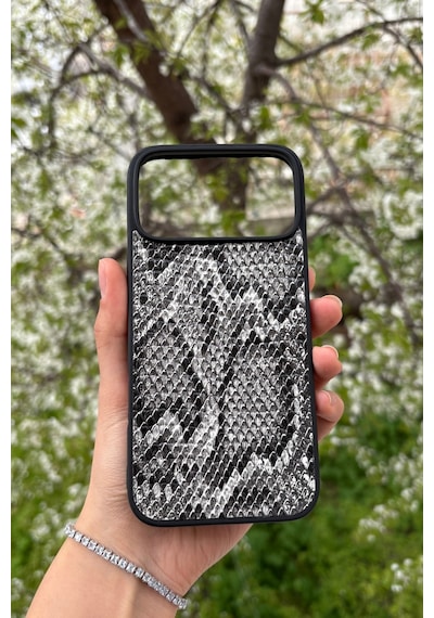 Apple, Uyumlu iPhone 17 Pro Max Yılan Desenli Kabartma Dokulu Kılıf Beyaz