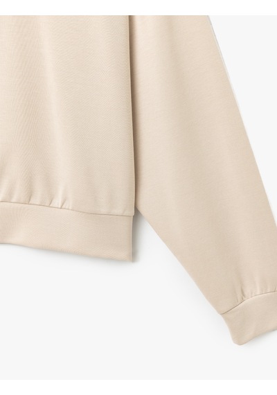Koton Modal Kumaş Bisiklet Yaka Uzun Kollu Basic Sweatshirt Bej 5sak10112ek Ekru