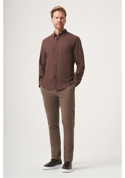 İmza Kahverengi Biritli Yaka Uzun Kol Cepsiz Slim Fit Pamuklu Gömlek 1004260207