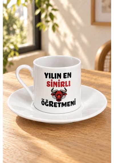 Yılın En Sinirli Öğretmeni Baskılı Tabaklı Türk Kahvesi Fincanı Beyaz
