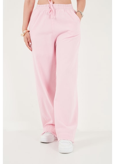 Lela Pamuklu Belden Bağlamalı Yüksek Bel Geniş Paça Cepli Regular Fit Pantolon Bayan Pantolon 668yp4760 Pembe Lela Pamuklu Belden Bağlamalı Yüksek Bel Geniş Paça Cepli Regular Fit Pantolon Bayan Pantolon 668yp4760 Pembe