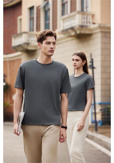 New Performance Premium Basic T-shirt %61,7 Pamuk %34,7 Polyester %3,6 Dut İpeği Demir Grisi