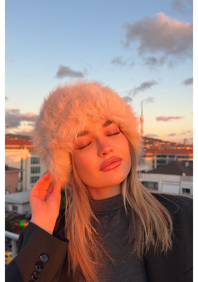 Mollycrush Elit Rus Slav Tarzı Suni İçi Deri Peluş Tüylü Kadın Kalpak Şapka Bej
