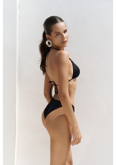 Mai Collection Mai Studios Co. Samudra Halka Detaylı Siyah Bikini Üstü Siyah