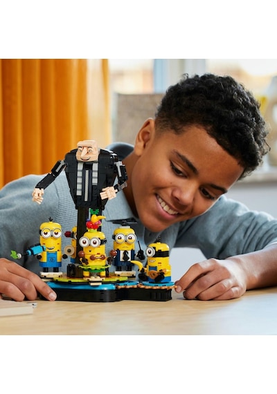 LEGO Yapım Parçalarından Gru ve Minyonlar 75582