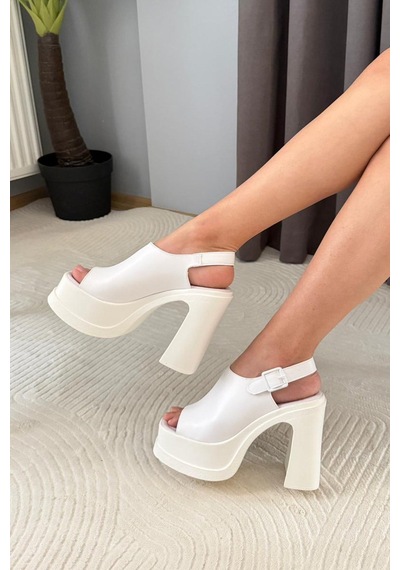 Preshley Kadın Pukka Beyaz Önü Ve Arkası Acık 12 Cm Platform Topuklu Ayakkabı
