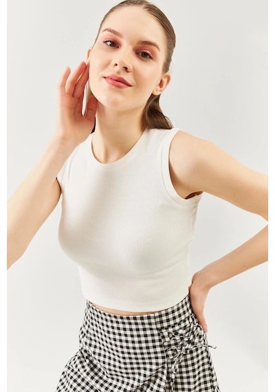 Butikgiz Kadın Sıfır Kol Bisiklet Yaka Vücuda Oturan %100 Pamuklu Kaşkorse Esnek Crop Bluz Beyaz