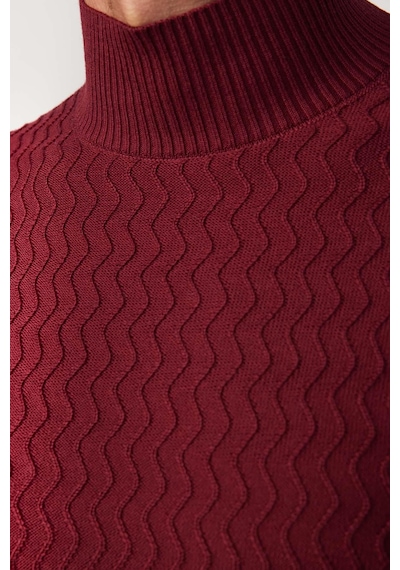Tudors Slim Fit Dar Kesim Yarım Balıkçı Yaka Desenli Tüylenmeyen Bordo Erkek Triko Kazak-29581 Bordo Tudors Slim Fit Dar Kesim Yarım Balıkçı Yaka Desenli Tüylenmeyen Bordo Erkek Triko Kazak-29581 Bordo