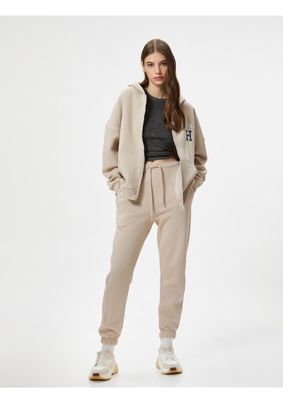 Koton Fermuarlı Kapşonlu Sweatshirt Kolej Temalı Arkası Baskılı Kanguru Cepli Rahat Kalıp Bej 4wal10720ık Ekru Koton Fermuarlı Kapşonlu Sweatshirt Kolej Temalı Arkası Baskılı Kanguru Cepli Rahat Kalıp Bej 4wal10720ık Ekru