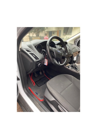 Ford Focus 2015 2017 Uyumlu +topukluk +1 Adet Logo Siyah