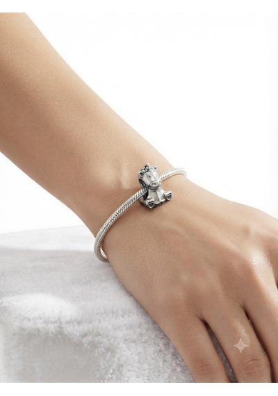 Kadın Unicorn Model Gümüş Charm