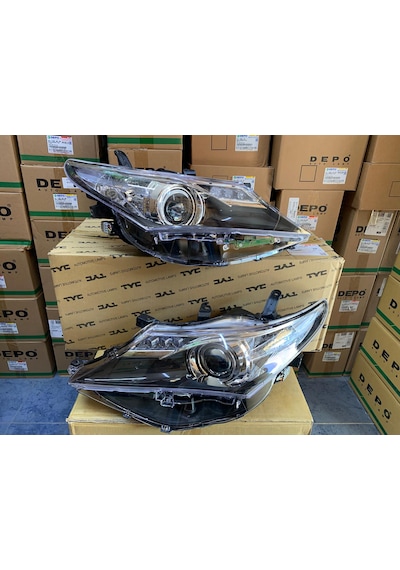 Toyota Auris 2013-2015 Arası Tyc Marka Ledli Sağ Ve Sol Far Takım 81130-02j61 / 81170-02j61