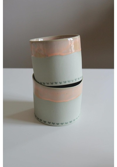El Yapımı Porselen Kupa, Krem Beyaz, Kalp Desenli, 200 Ml, Modern Minimalist Tasarım, Saplı, Parlak Yüzey Beyaz - Çok Renkli El Yapımı Porselen Kupa, Krem Beyaz, Kalp Desenli, 200 Ml, Modern Minimalist Tasarım, Saplı, Parlak Yüzey Beyaz - Çok Renkli