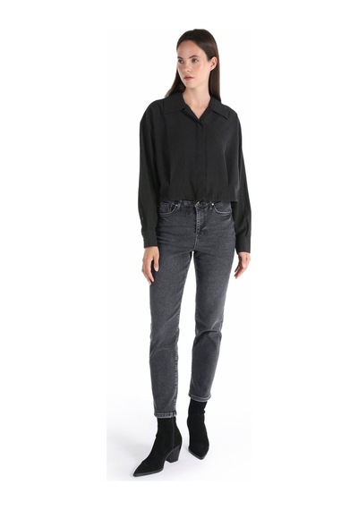 Colin's Colins Regular Fit Antrasit Kadın Uzun Kol Gömlek Cl1065661 Antrasit Colin's Colins Regular Fit Antrasit Kadın Uzun Kol Gömlek Cl1065661 Antrasit