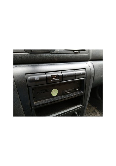 1996-2010 Skoda Octavia Usb Şarj Düğmesi Paneli Yedek