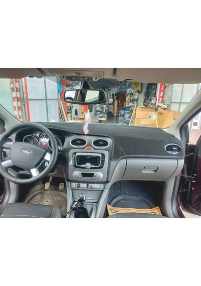 2005-2011 Modellerine Uygun Ford Focus 2 Torpido Koruma Halısı Siyah Kenar Renk Siyah