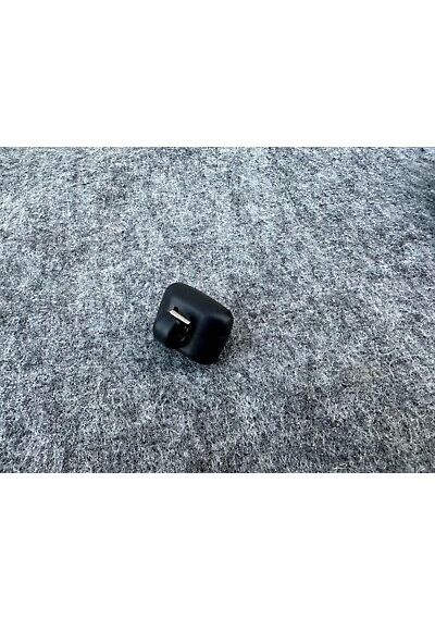 Vw A1 A3 A4 A5 Q3 2015- Güneşlik Ayagı Sıyah Oem No:8w0857562