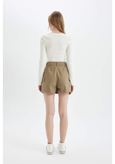 DeFacto Regular Fit Normal Bel Kargo Cepli Gabardin Şort Etek D4991AX24AUKH474 Haki