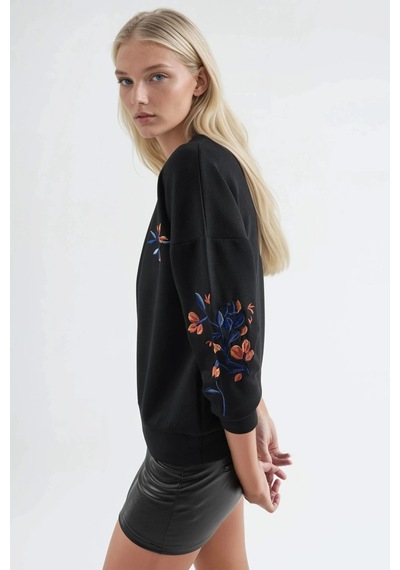Fiolin Modal Dokulu İşlemeli Bisiklet Yaka Sweatshirt siyah