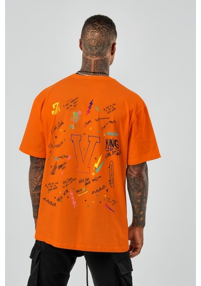 V Baskılı Oversize Beyaz T-shirt Çok Renkli