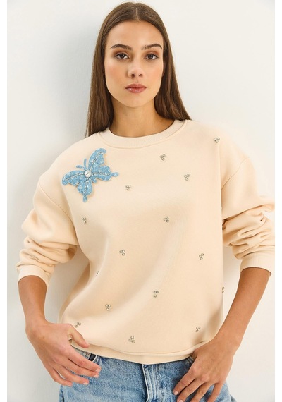 Shade Kadın Bisiklet Yaka Kelebek Aksesuarlı Taş Işlemeli Üç İplik Şadonlu Sweatshirt 60601042 - Bej Shade Kadın Bisiklet Yaka Kelebek Aksesuarlı Taş Işlemeli Üç İplik Şadonlu Sweatshirt 60601042 - Bej