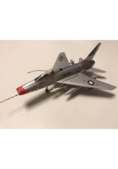 North American F-100 C Super Sabre Pm Model Avcı-bombardıman Uçağı Demonte Plastik Maketi