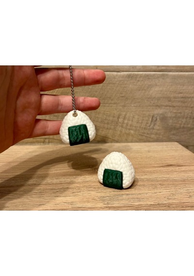 Onigiri Tasarım Anahtarlık - 3d Yazıcı Japon Pirinç Topu Figür - Anime Severlere Hediye