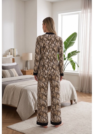 Findit Şık Tasarım Viskon Yılan Desenli Önden Düğmeli Uzun Kollu Kadın Pijama Takımı Çok Renkli