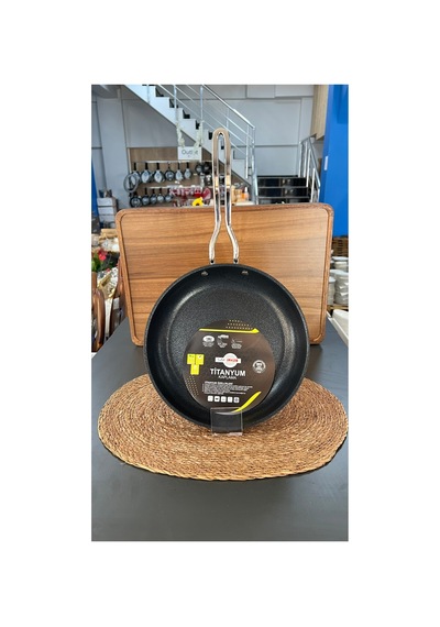 24 Cm Titanyum Metal Tek Kulplu Tava Siyah - 673283871 Siyah