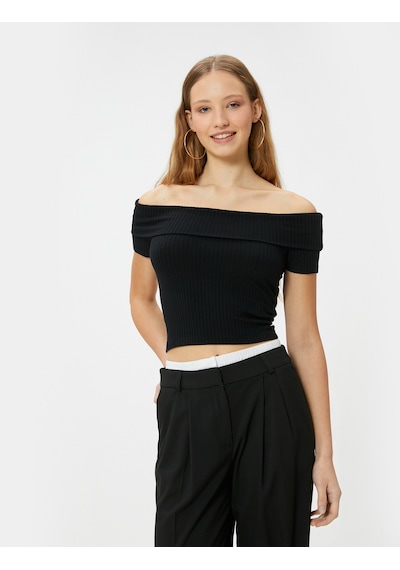 Koton Madonna Yaka Tişört Crop Omzu Açık Ribanalı Kısa Kollu Slim Fit Siyah 4sal10803ık Siyah