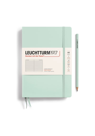 Leuchtturm1917 Doğal Renkler Serisi Not Defteri, Orta Boy A5 , Sert Kapak, 251 Numaralandırılmış Sayfa, Çizgili, Nane Yeşili Yeşil Leuchtturm1917 Doğal Renkler Serisi Not Defteri, Orta Boy A5 , Sert Kapak, 251 Numaralandırılmış Sayfa, Çizgili, Nane Yeşili Yeşil