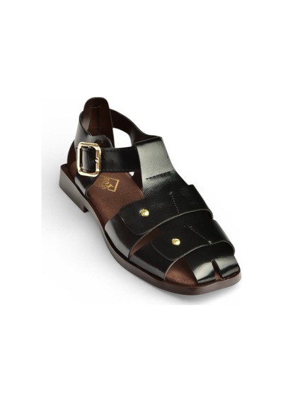 Fox Shoes Y458102560 Siyah Rustik Büyük Toka Detaylı Kadın Sandalet Siyah