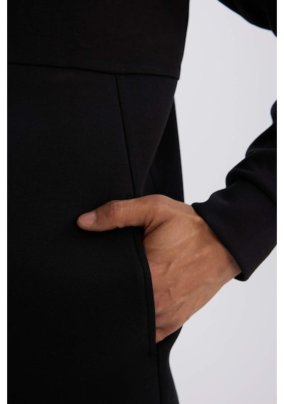 DeFactoFit Slim Fit Dar Kesim Kapüşonlu Skuba Dalgıç Kumaş Fermuarlı Sporcu Sweatshirt A6956AX25SPBK81