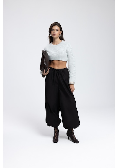 Mai Collection Mai Studios Co. Mohan Gri Crop Kazak Gri