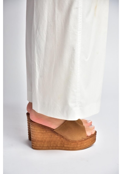 Fox Shoes Y996559902 Taba Süet Dolgu Tabanlı Kadın Terlik